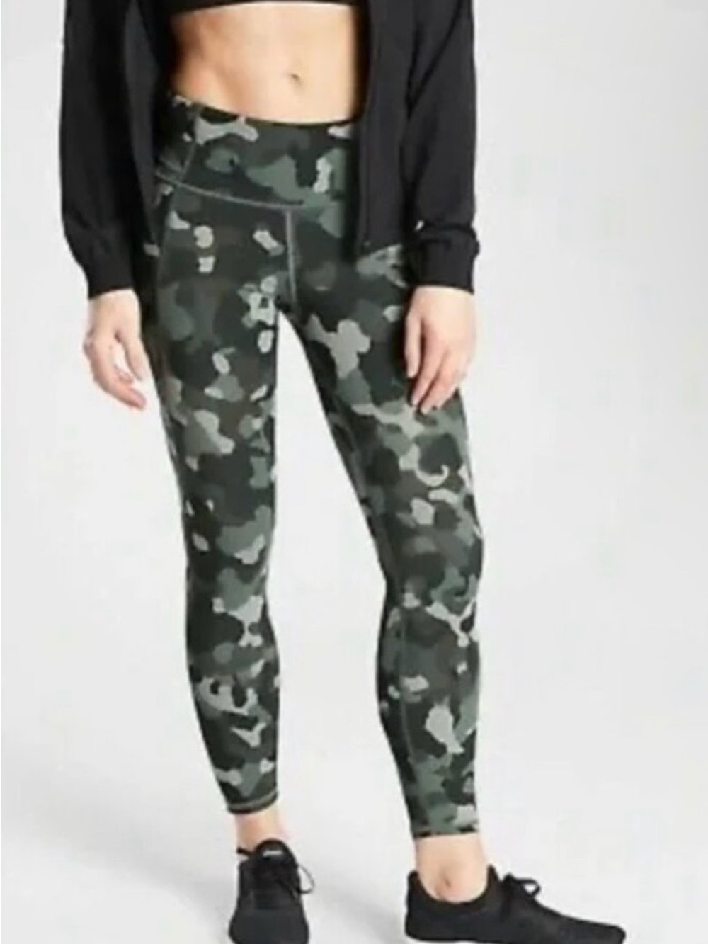 Athleta Lightning Camo 7/8 Tight in SuperSonic